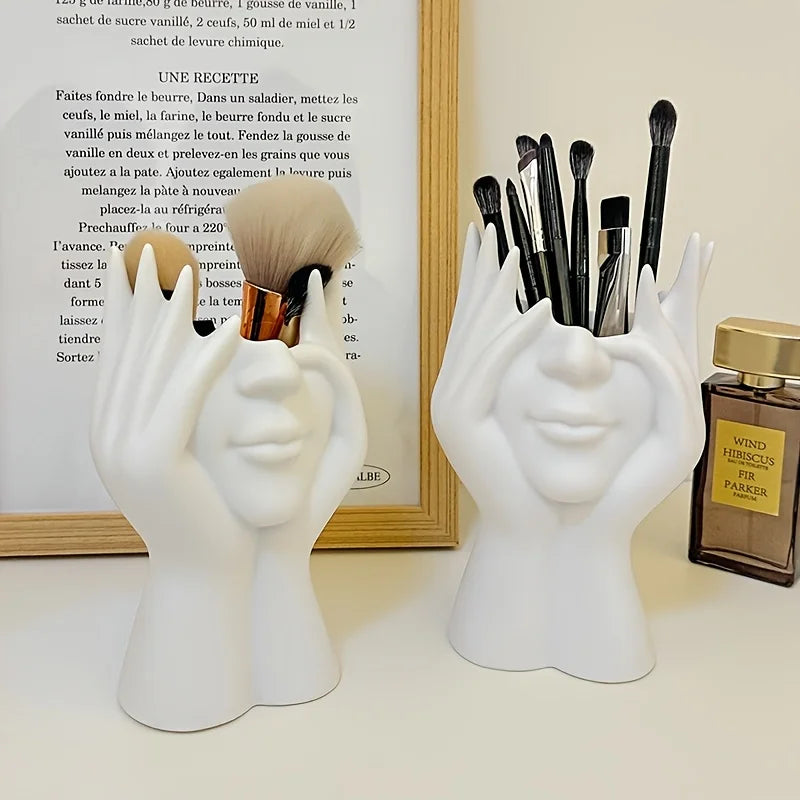 Makeup Brushes and Cosmetics Organizer