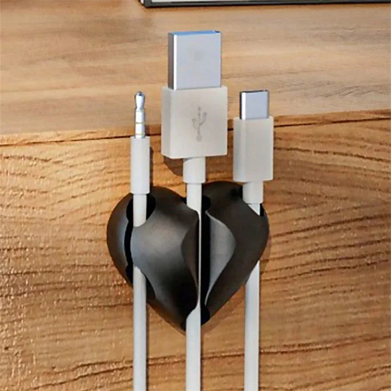 2pcs Heart-Shaped Mini Cable Winder Organizer Clips