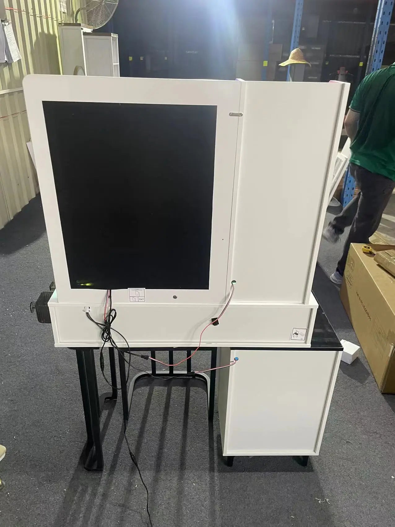 Makeup Vanity Desk With Mirror RGB Lights & Charging Station